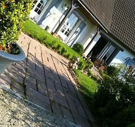 Oda ve Kahvaltı Le Jardin Adele 3*