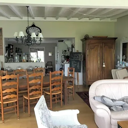 Le Jardin Adele Oda ve Kahvaltı Drucat